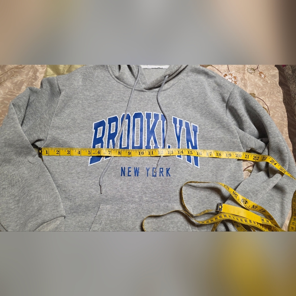 SHEIN Brooklyn New York Hoodie Women’s Small Gray Graphic Sweatshirt Casual Camp - Picture 4 of 7